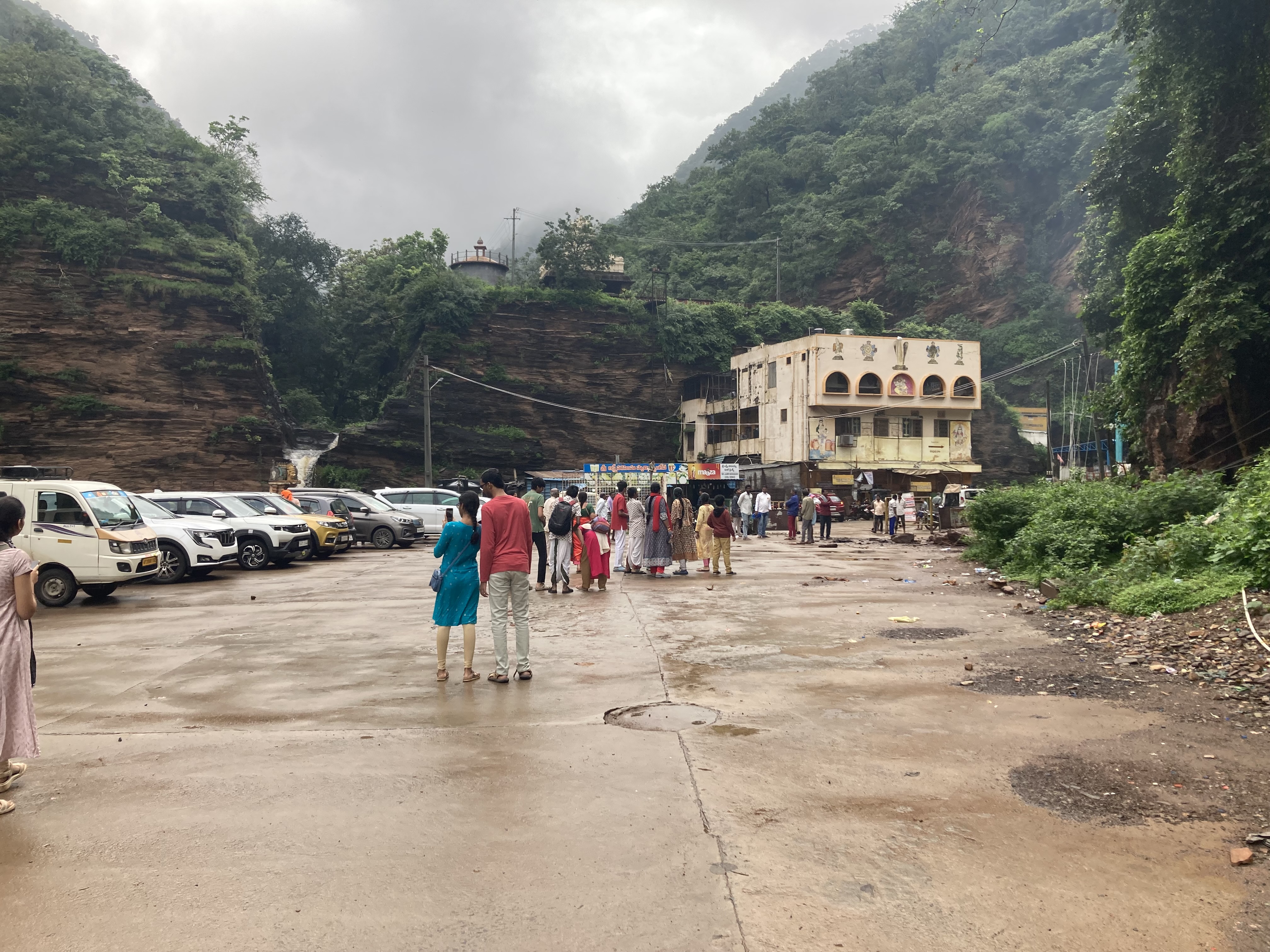 Dilsukhnagar(G) Bhakti kuteer